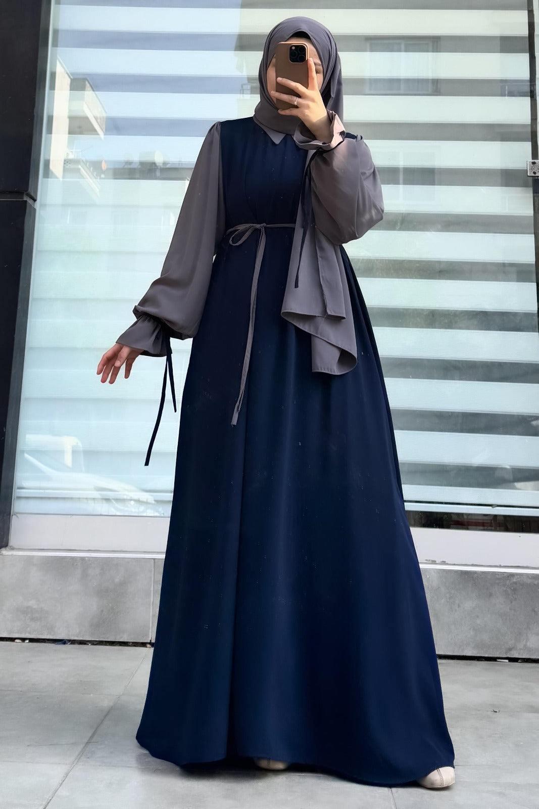 Women's Aurelia Abaya With Stoller