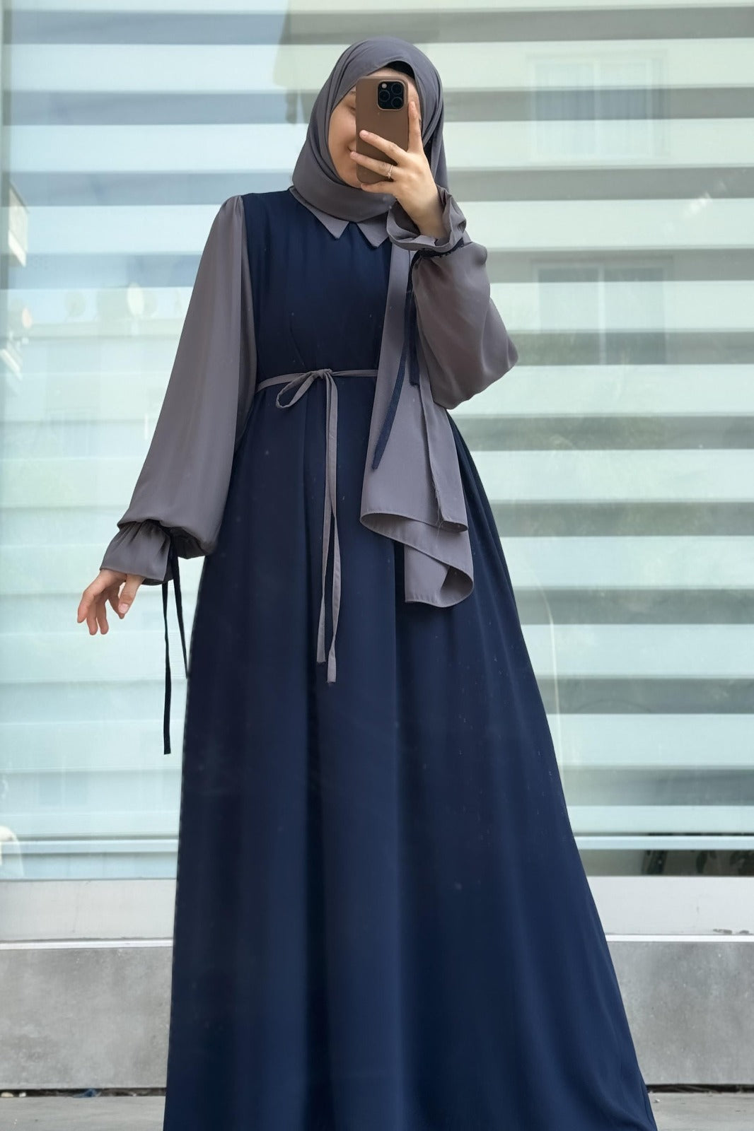 Women's Aurelia Abaya With Stoller