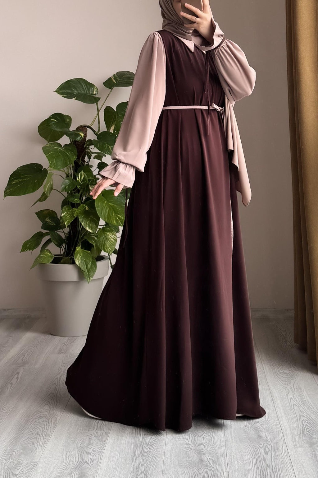 Women's Aurelia Abaya With Stoller